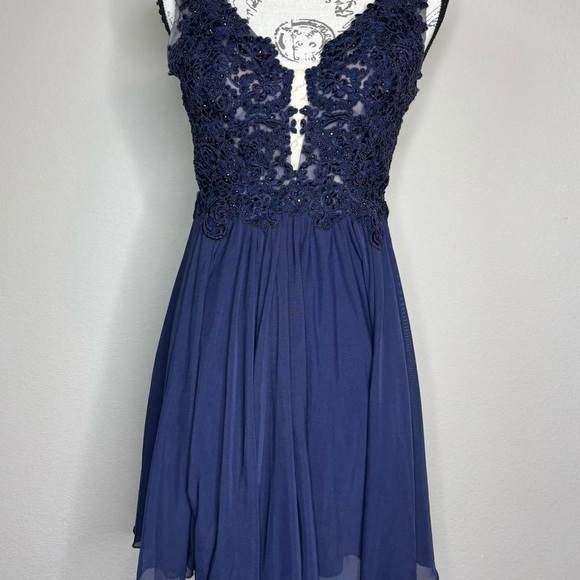 Elegant Sherri Hill Navy Lace Dress - Picture 1 of 6